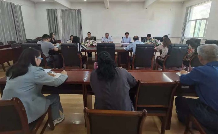 研究生院开展党史学习教育活动第三次专题研讨.jpg